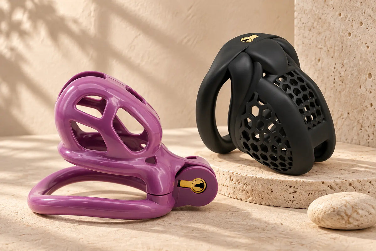 Cages de chasteté en plastique